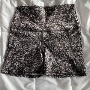 🔴SOLD🔴3/$30 EVCR cheetah biker shorts